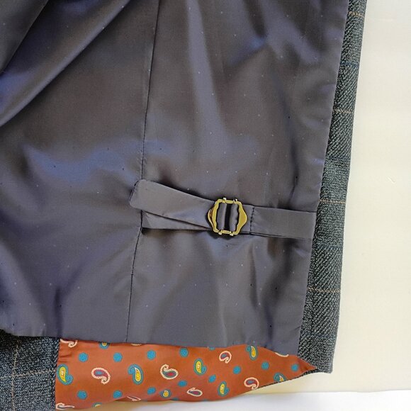 Marc Darcy London Button Front Vest - Picture 6 of 10